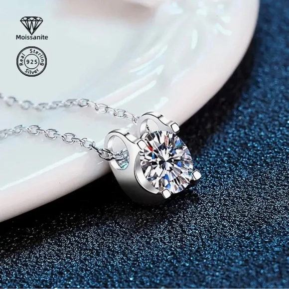 0.8 Carat Solitaire Pendant White Moissanite Diamond 925 Silver Necklace - Picture 5 of 10